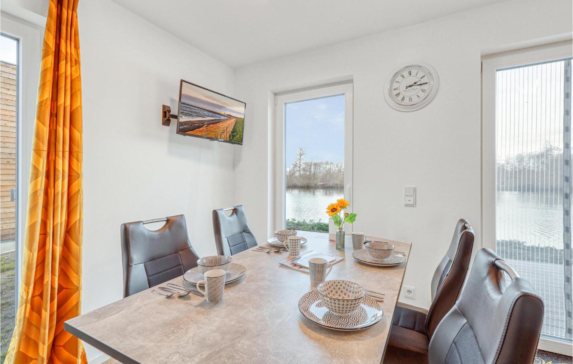 Nice Home In Tossens With Kitchen エクステリア 写真