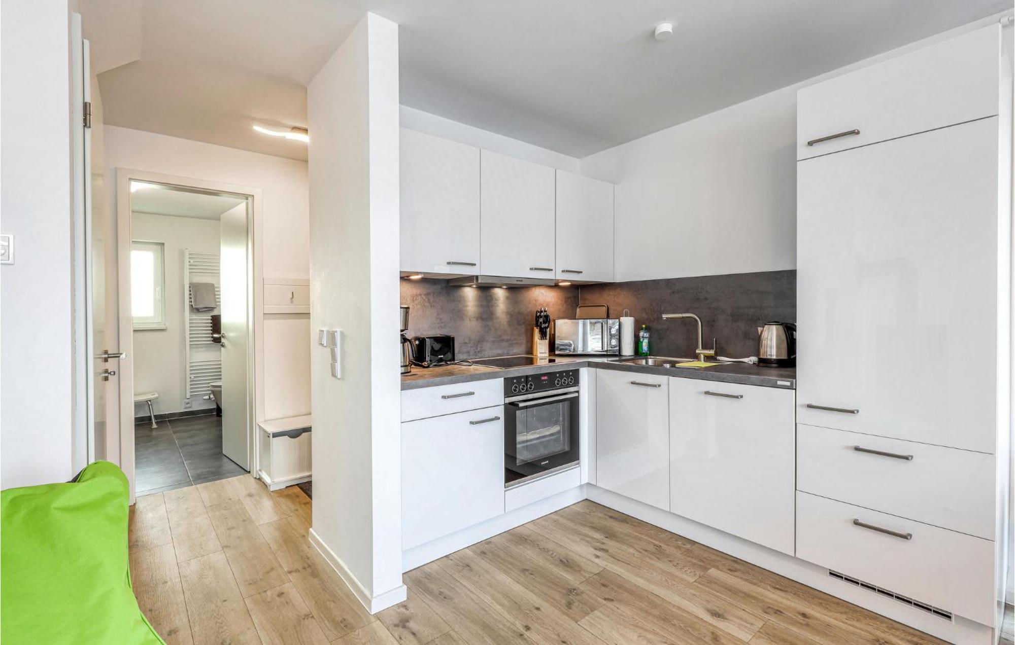 Nice Home In Tossens With Kitchen エクステリア 写真