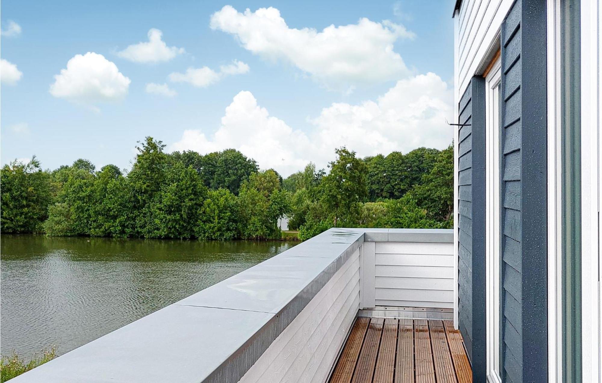Nice Home In Tossens With Kitchen エクステリア 写真